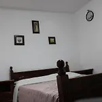 “casuta Galbena”