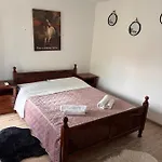 “casuta Galbena” Nyaraló