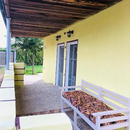 Tatil Evi “casuta Galbena”